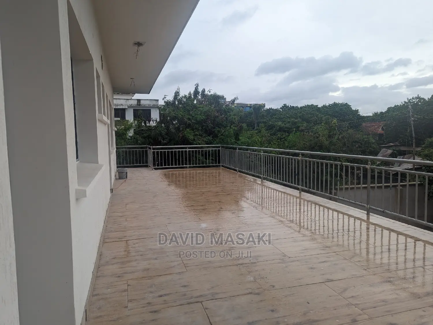 New Large Office Building for Rent in Oysterbay