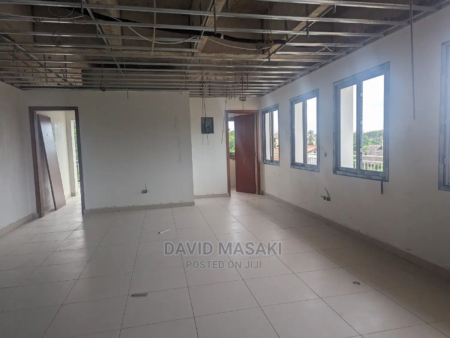 New Large Office Building for Rent in Oysterbay