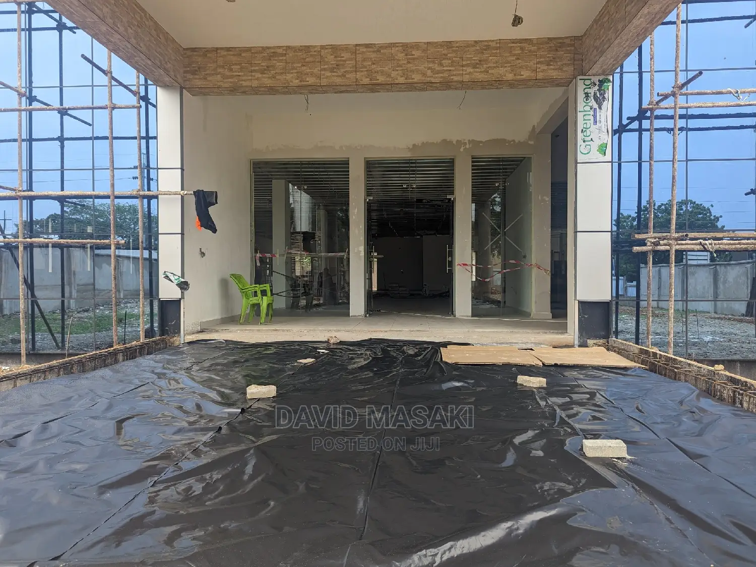 New Large Office Building for Rent in Oysterbay