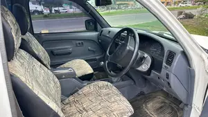 Toyota Hilux 2001 White