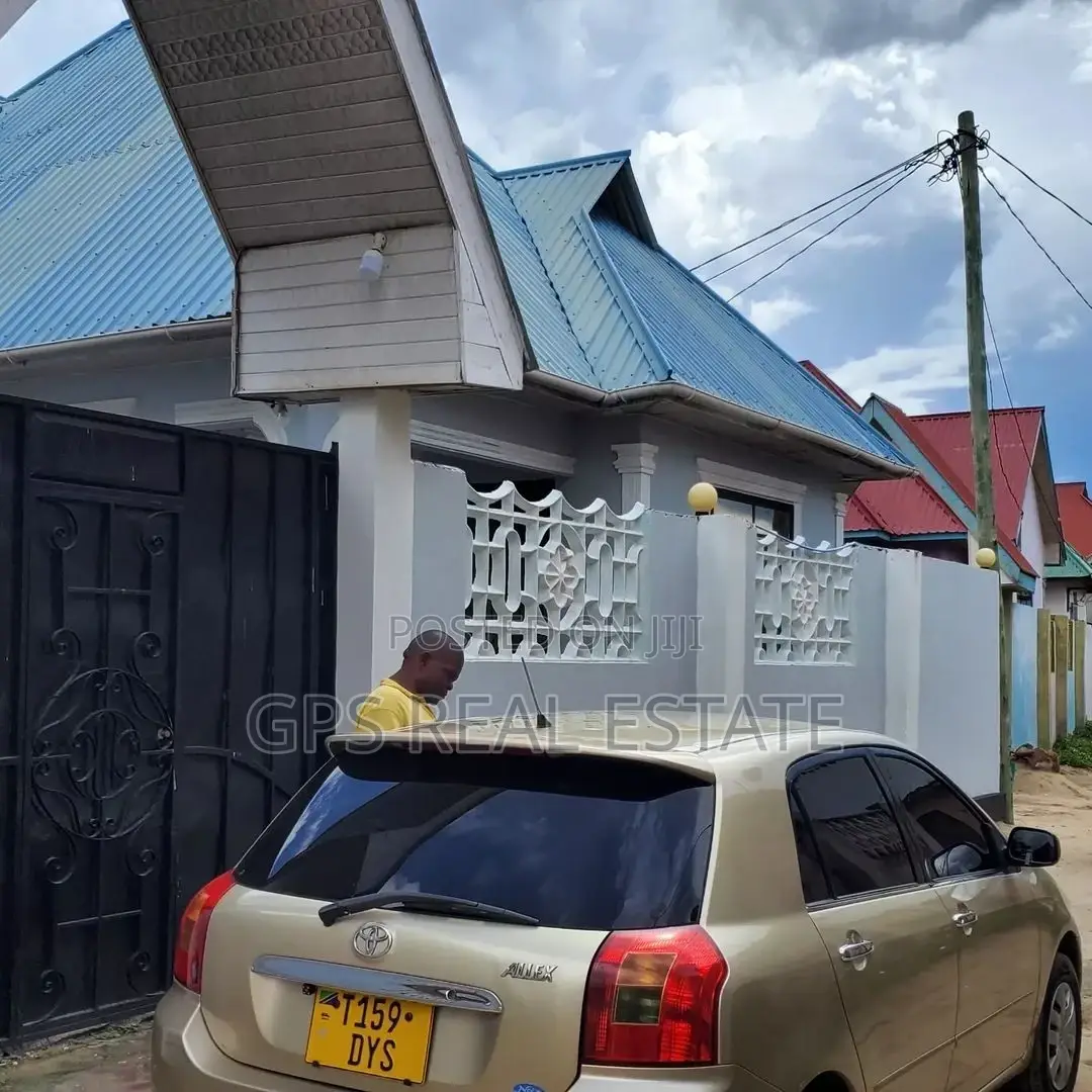 3bdrm House in Chamazi Complex, Temeke for Sale