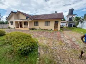 5bdrm House in Ukonga for Sale
