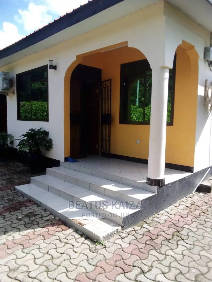 2bdrm Apartment in Kinondoni Leader'S for Rent