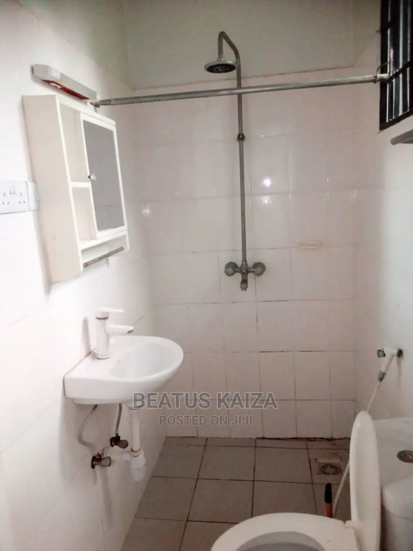 2bdrm Apartment in Kinondoni Leader'S for Rent