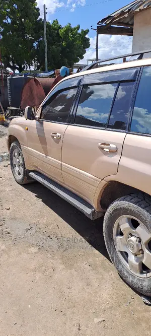 Toyota Land Cruiser 100 VX 4.2 4x4 2005 Gold