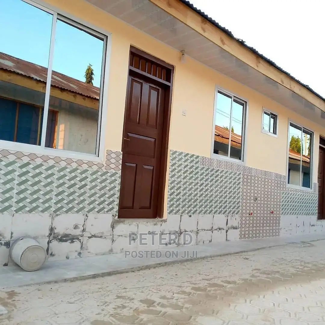 2bdrm Apartment in Kimara for Rent