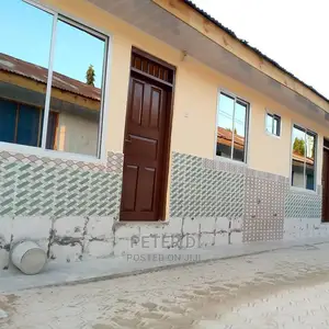 2bdrm Apartment in Kimara for Rent