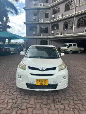 Toyota IST 2007 White