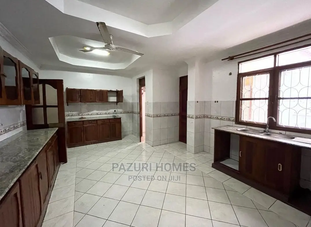 4bdrm House in Masaki for Rent