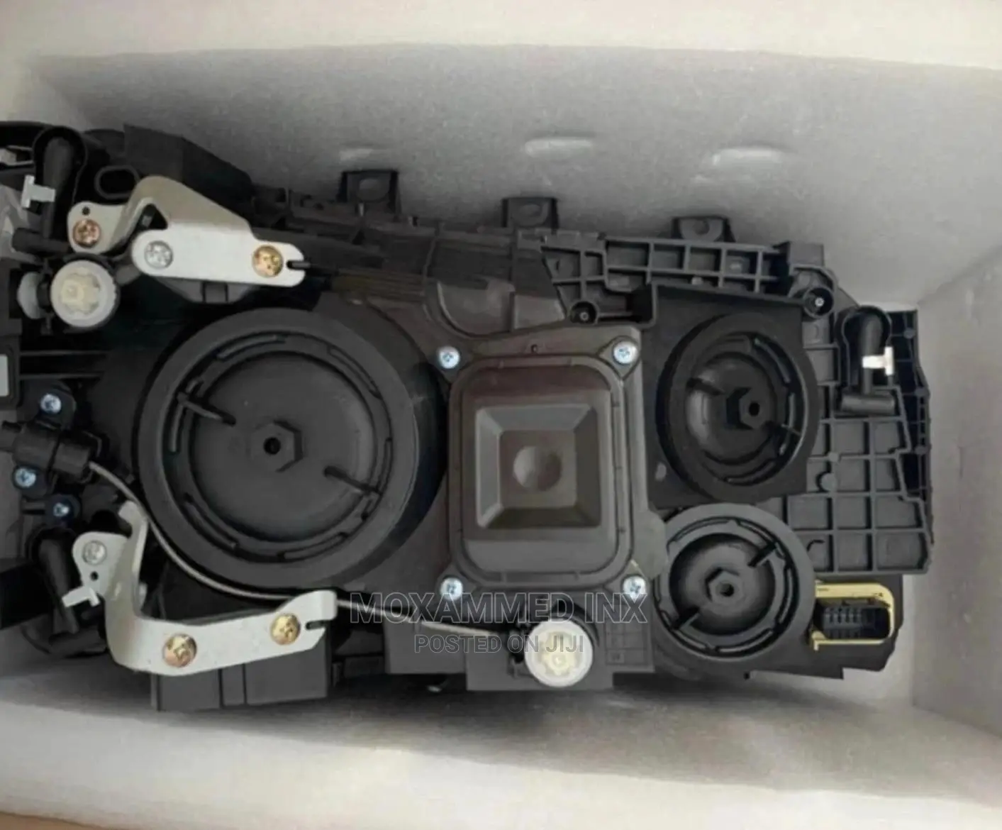 Scania XT Head Lamp for One Side
