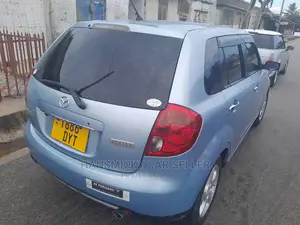Mazda Verisa 2011 Blue