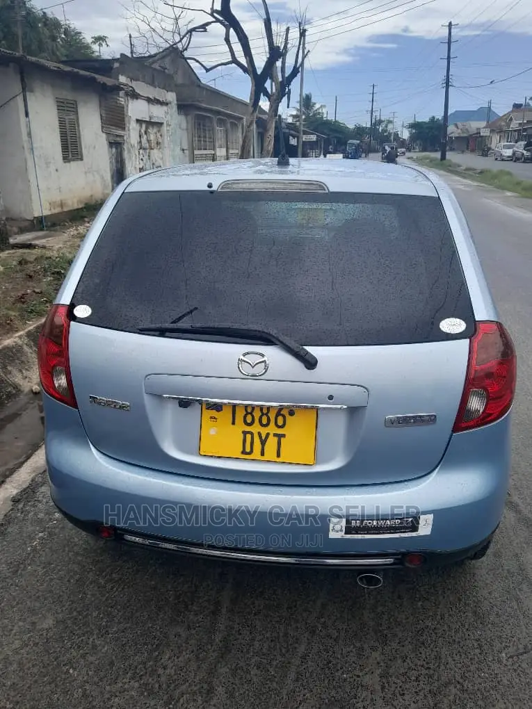 Mazda Verisa 2011 Blue