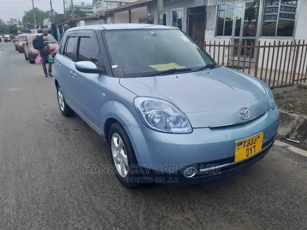 Mazda Verisa 2011 Blue