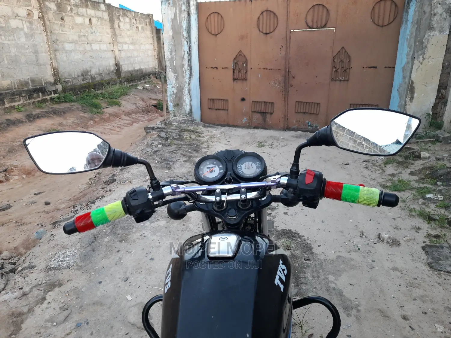 TVS HLX 125 2021