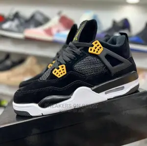 Nike Air Jordan 4