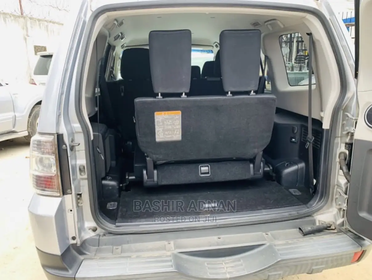 Mitsubishi Pajero Super Exceed 2006 Silver