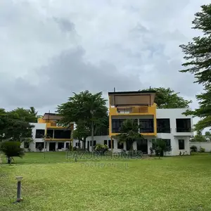 4bdrm Villa in Kawe Beach for Rent