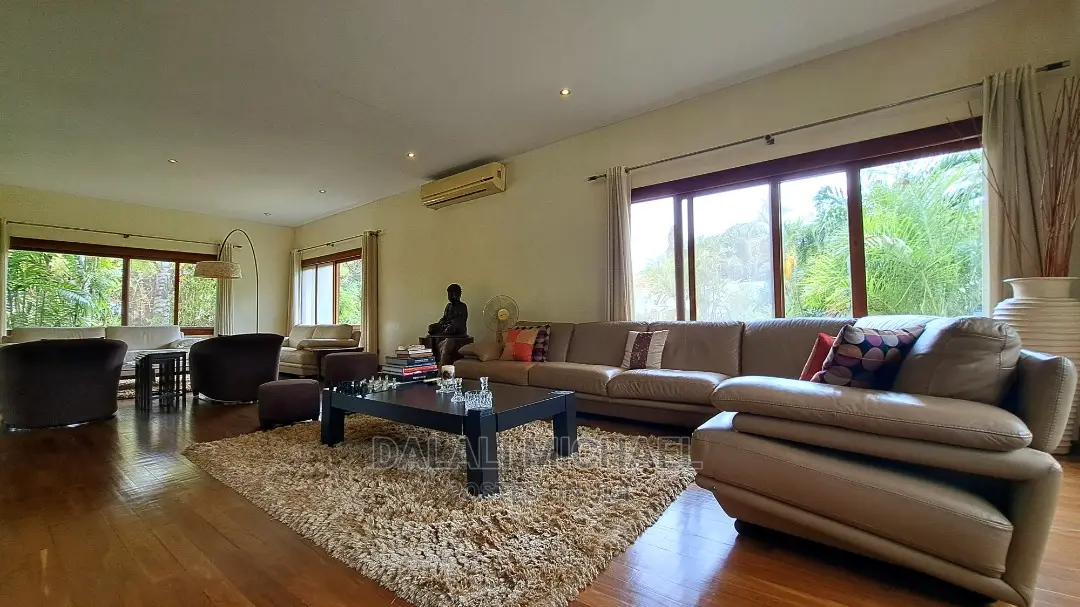 Furnished 5bdrm Mansion in Masaki, Msasani for Rent