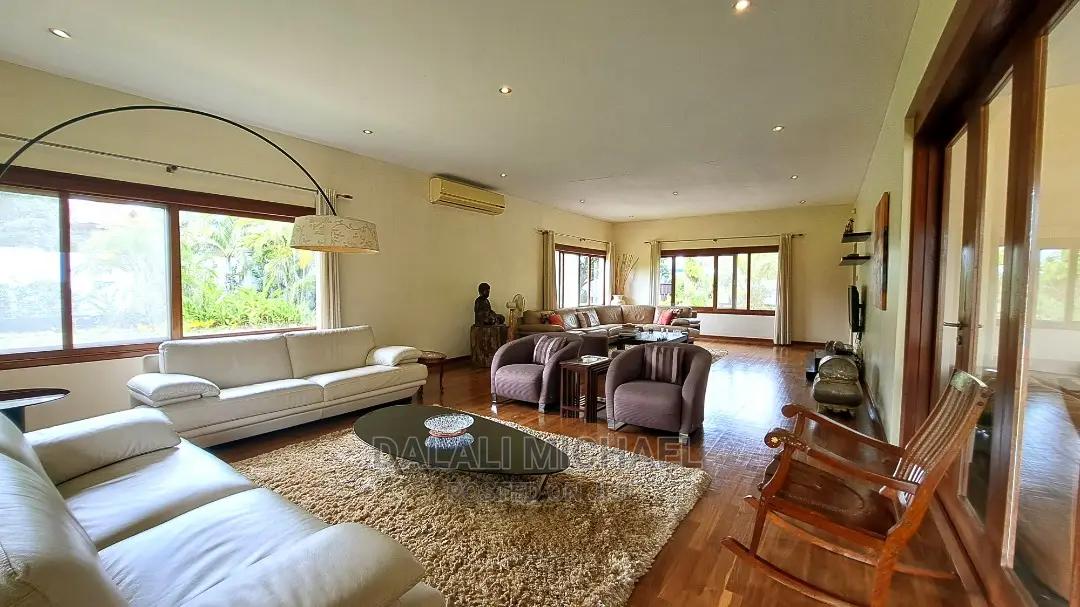 Furnished 5bdrm Mansion in Masaki, Msasani for Rent