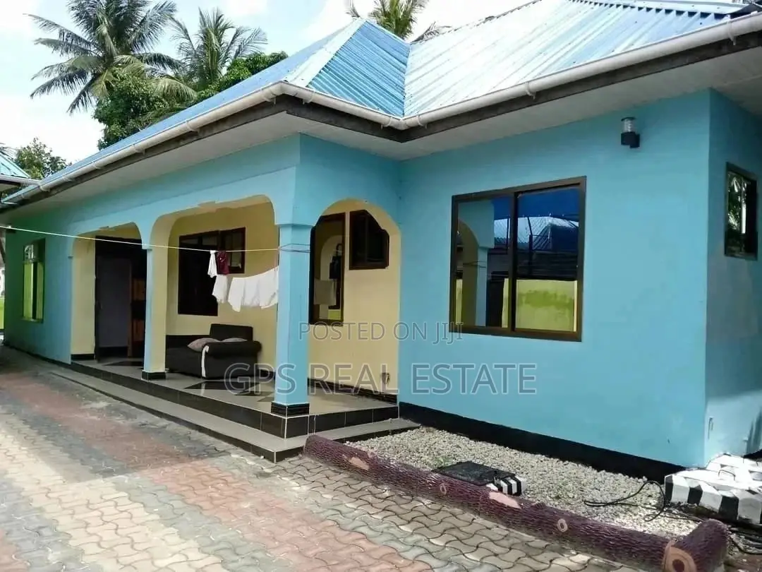 Lodge / Guest House For Sale