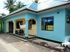 Lodge / Guest House For Sale