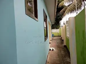 Lodge / Guest House For Sale
