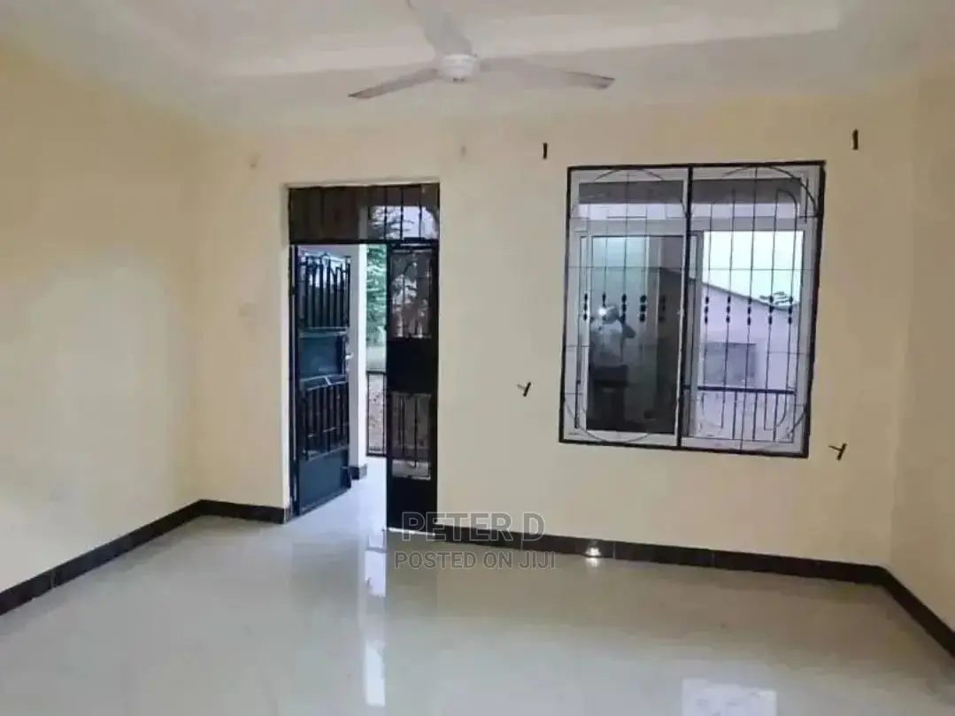 3bdrm Apartment in Kimara for Rent