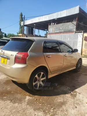 Toyota Allex 2002 Gold