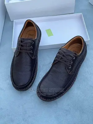 Men’S Casual Shoes
