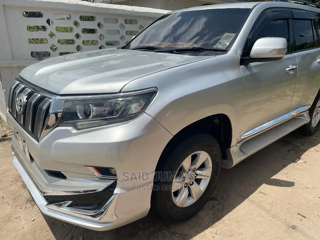 Toyota Land Cruiser Prado 3.0 190hp 2018 Silver