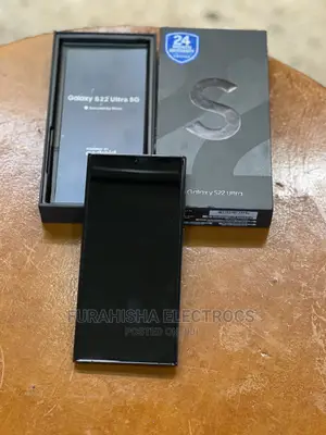 New Samsung Galaxy S22 Ultra 5G 128 GB Black