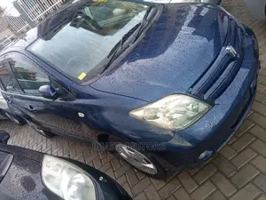 Toyota IST 2004 Blue