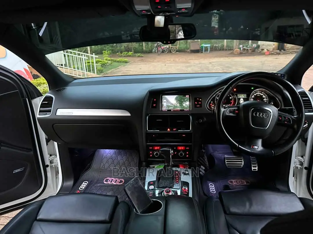Audi Q7 3.0T S Line Quattro 2012 White