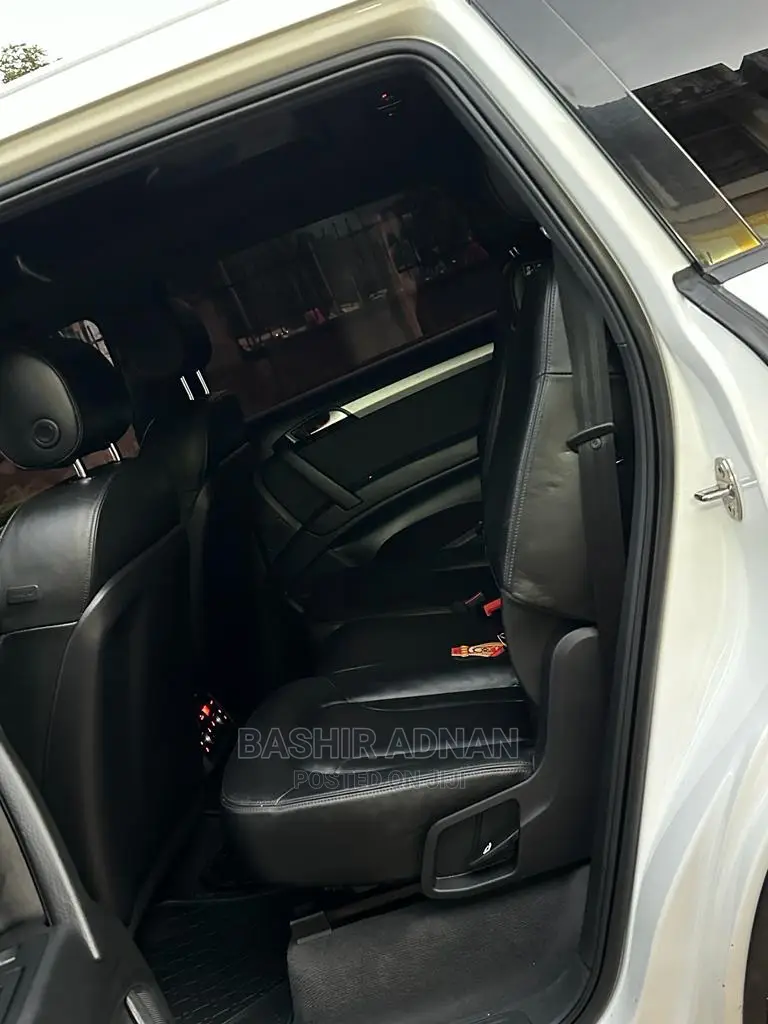 Audi Q7 3.0T S Line Quattro 2012 White