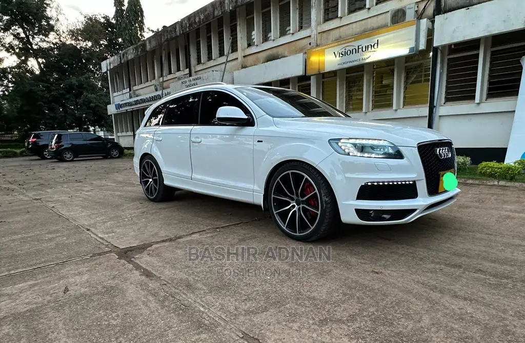 Audi Q7 3.0T S Line Quattro 2012 White