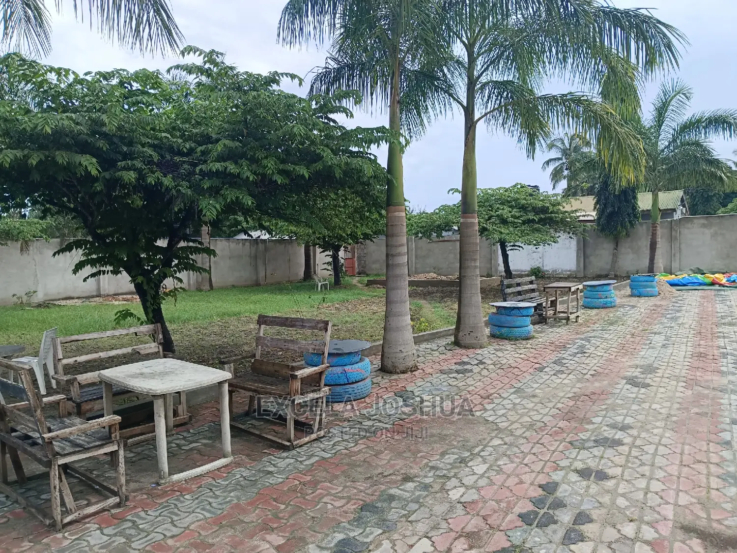 Eneo Linagusa Main Road Linauzwa Pugu