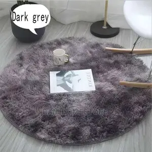 Round Carpets