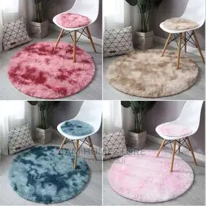 Round Carpets