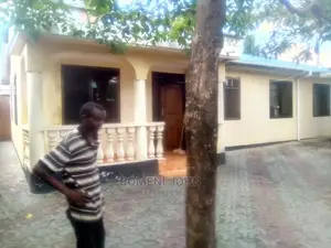 4bdrm Townhouse / Terrace in Tanzania DSM Ukonga for Rent
