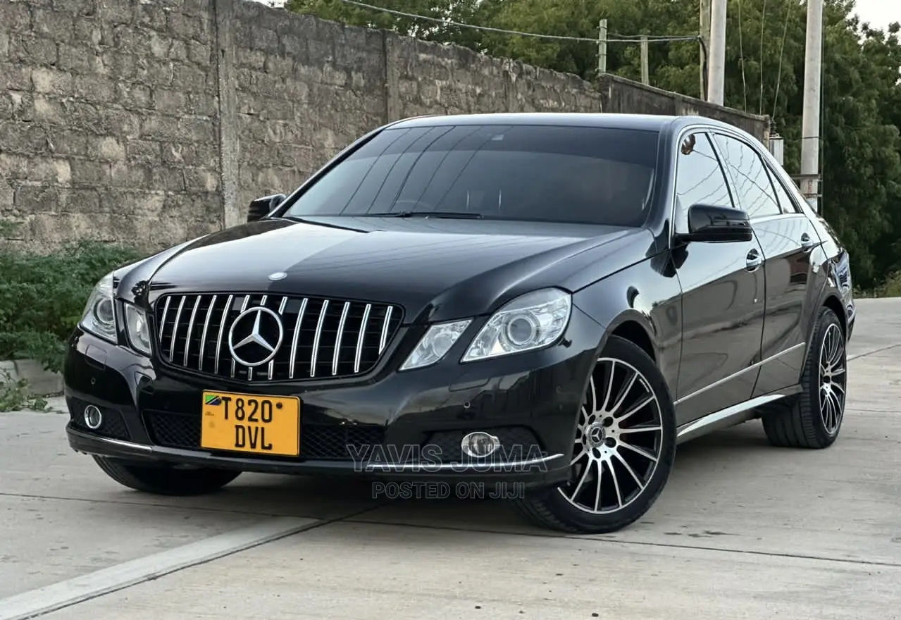 Mercedes-Benz E300 2010 Black
