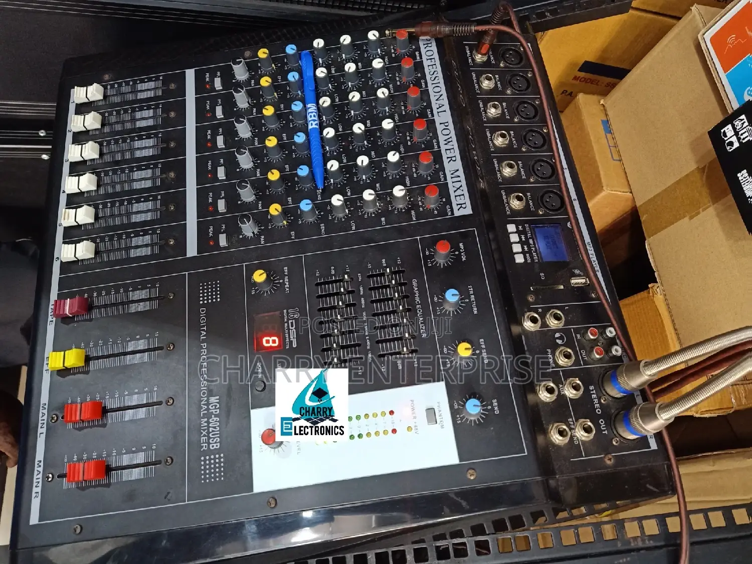  YAMAHA DIGITAL Professional Power Mixer 6 Channel