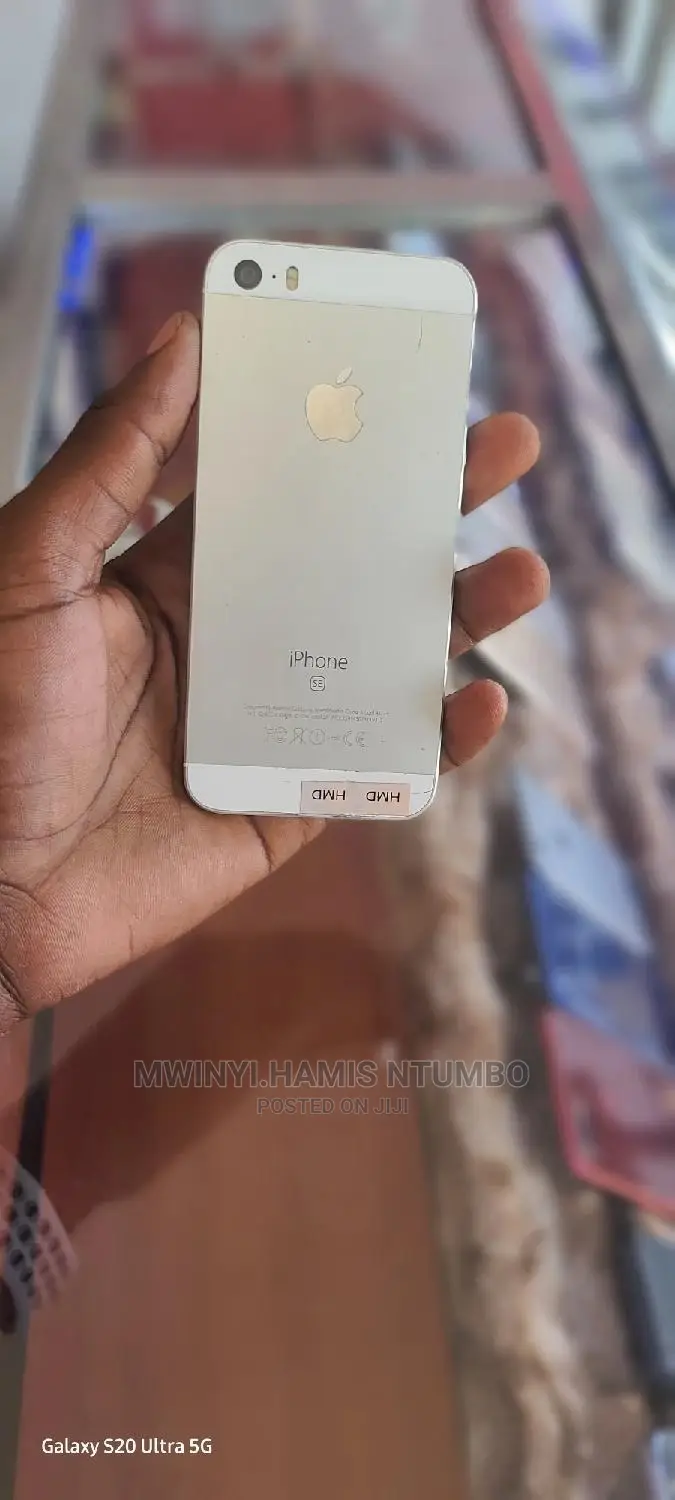 Apple iPhone SE 16 GB Gold