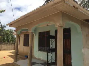 4bdrm House in Rungwe, Kinondoni for Sale