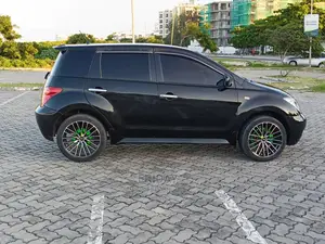 Toyota IST 2004 Black