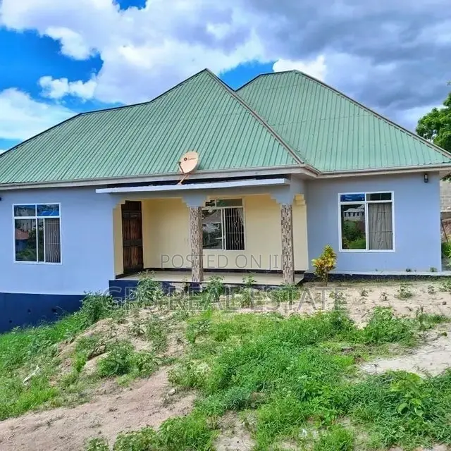4bdrm House in Kinyerez Kifuru, Kinondoni for Sale
