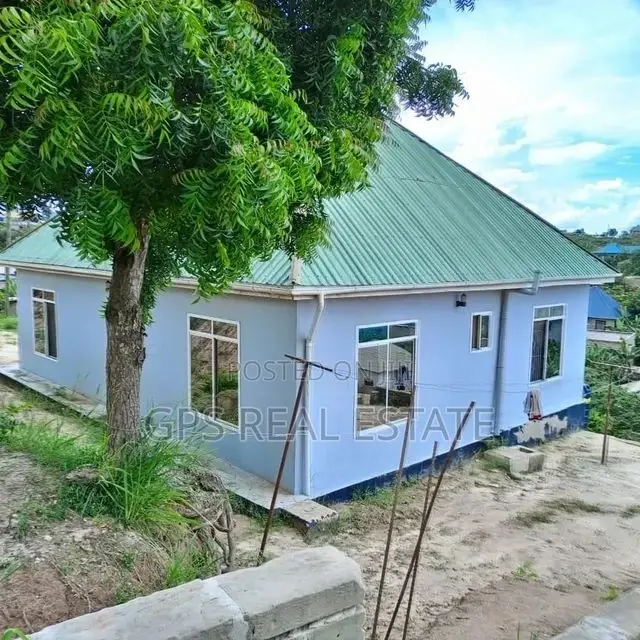 4bdrm House in Kinyerez Kifuru, Kinondoni for Sale
