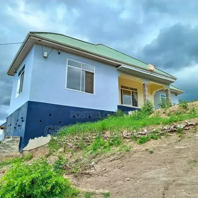 4bdrm House in Kinyerez Kifuru, Kinondoni for Sale