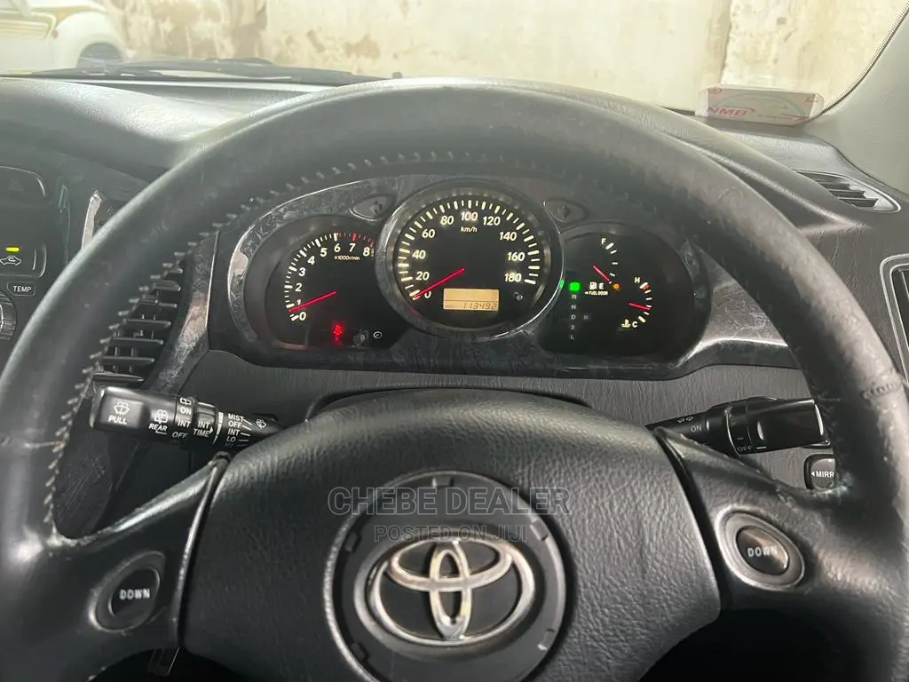 Toyota Kluger 2005 Black