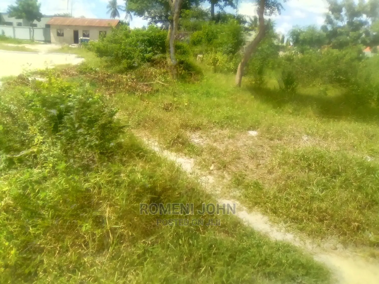 Viwanja Vinauzwa Vimepimwa Na Wizara Ya Ardhi