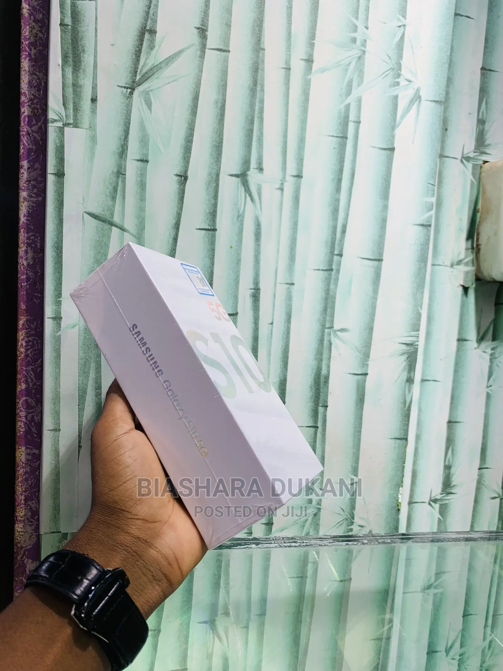 New Samsung Galaxy S10 5G 256 GB